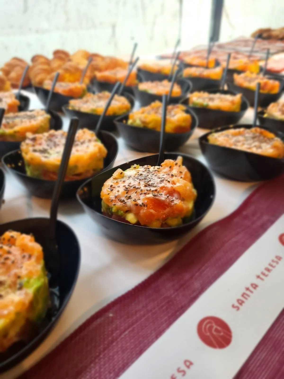 Detalle gastronómico en experiencia de marca